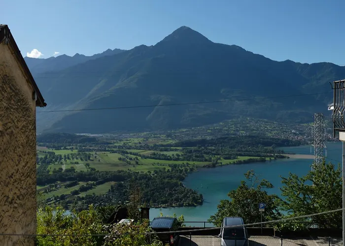 Appartamenti Montemezzo Le Case In Pietra Vista Lago